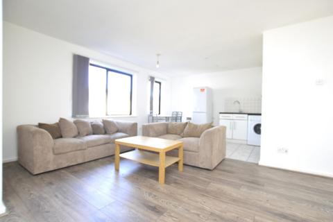 2 bedroom flat to rent, Barking Road, London, E13 9JY