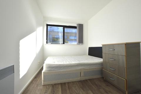 2 bedroom flat to rent, Barking Road, London, E13 9JY