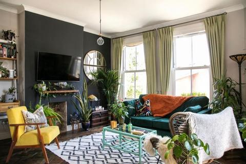 2 bedroom apartment for sale, Marmont Road, Peckham, London