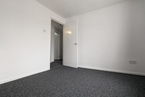 1 bedroom flat to rent, Belvue Road, Middlesex, Northolt, UB5