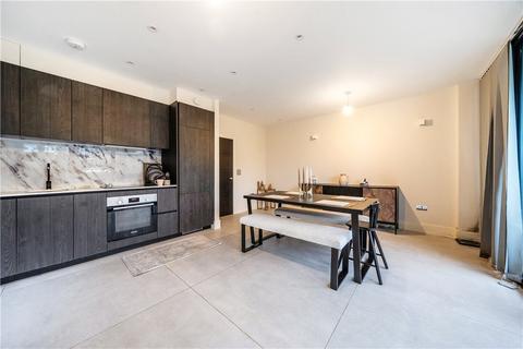 2 bedroom apartment for sale, Eastbury Avenue, Northwood, Middlesex