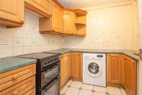 2 bedroom ground floor flat to rent, Hanover Walk, Hatfield, Hertfordshire