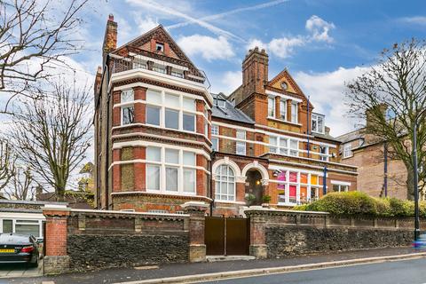 1 bedroom flat to rent, Arkwright Road, Hampstead, London