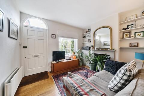 2 bedroom terraced house for sale, Long Garden Walk, Farnham, Surrey, GU9