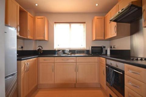 1 bedroom maisonette to rent, Yukon Road, Cheshunt, Herfordshire, EN10 6FN