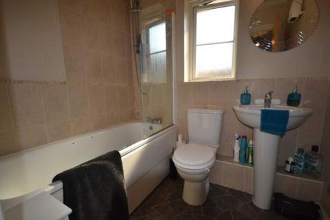 1 bedroom maisonette to rent, Yukon Road, Cheshunt, Herfordshire, EN10 6FN