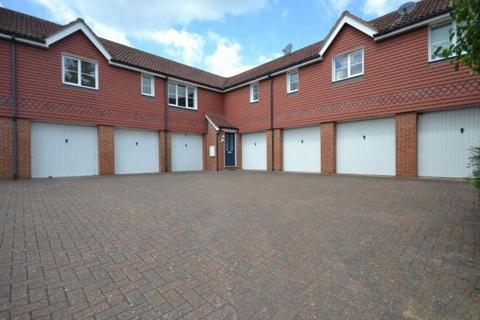 1 bedroom maisonette to rent, Yukon Road, Cheshunt, Herfordshire, EN10 6FN