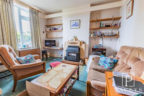 2 bedroom terraced house for sale, Walton Road, Kirby-Le-Soken, Frinton-On-Sea