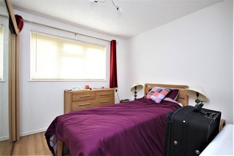 1 bedroom flat to rent, Highclere Way, Worthing, BN13