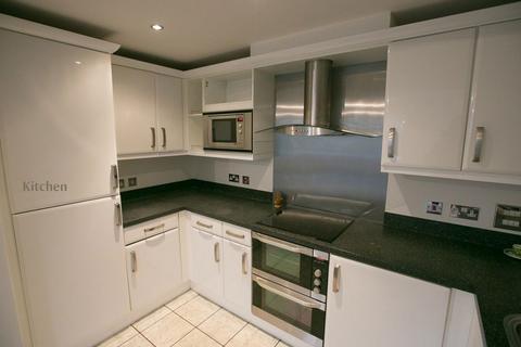 2 bedroom flat to rent, Darwin House, Wake Green Road, Moseley, B13 9HW