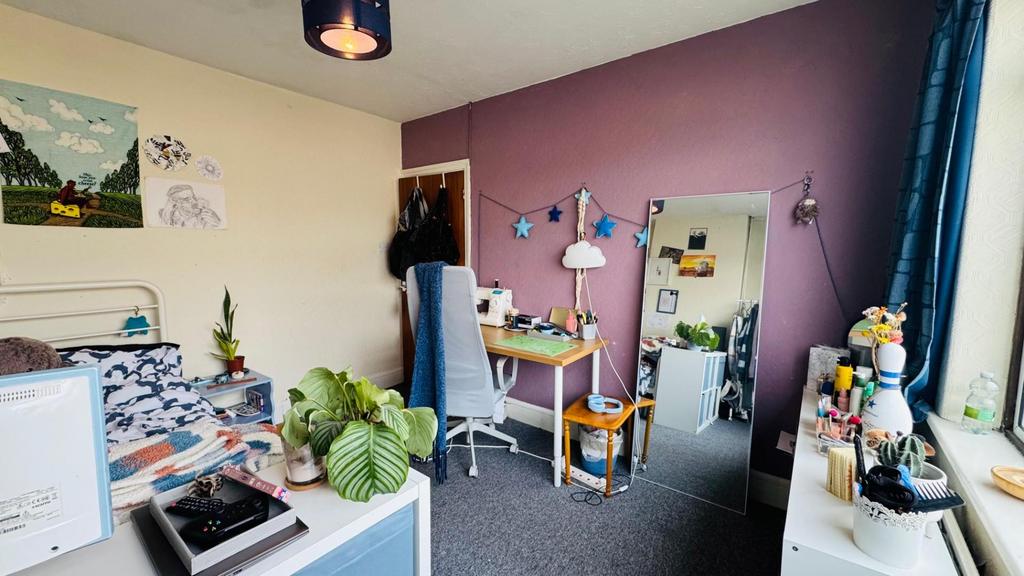 Bedroom 2.jpeg