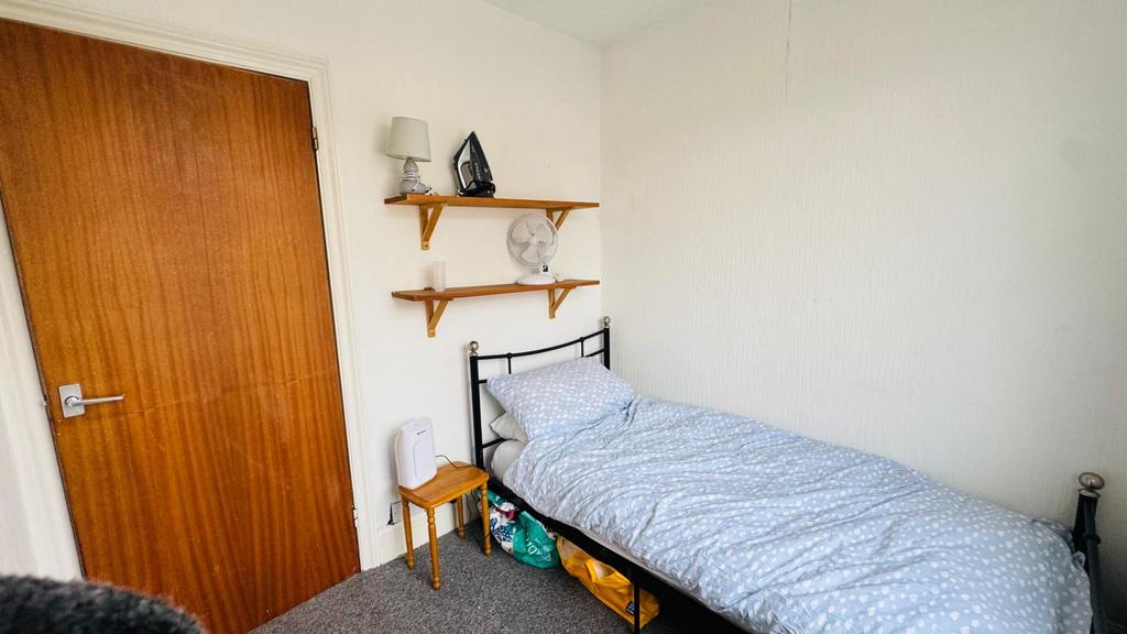 Bedroom 3.jpeg