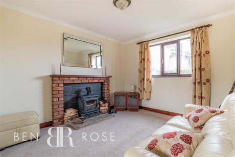 3 bedroom terraced house for sale, Chorley Old Road, Whittle-Le-Woods, Chorley