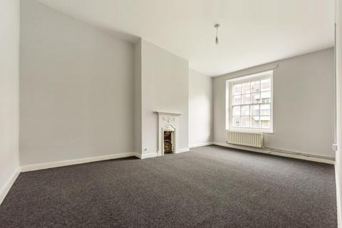 2 bedroom flat to rent, New Park Road, SW2