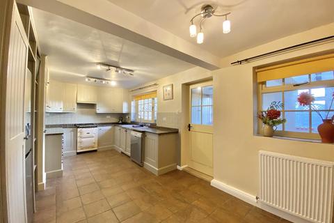 3 bedroom cottage to rent, Snape, Bedale