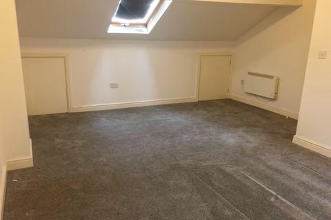 2 bedroom flat to rent, Todmorden Road, Littleborough OL15