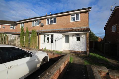 2 bedroom terraced house to rent, Little Meadow, Bristol BS32