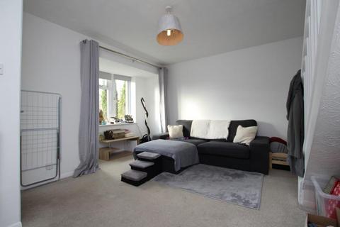 2 bedroom terraced house to rent, Little Meadow, Bristol BS32