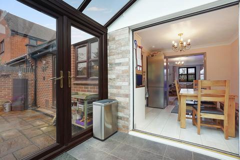 50 Low Meadow, Halling, Rochester, ME2 1LX
