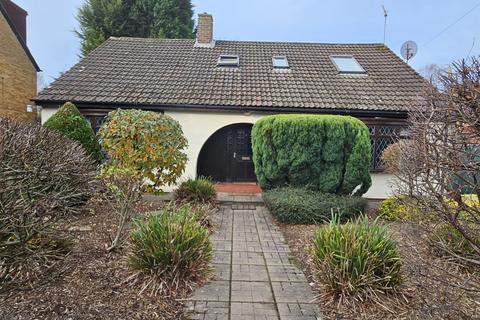 3 bedroom detached bungalow to rent, Darras Road, Ponteland NE20