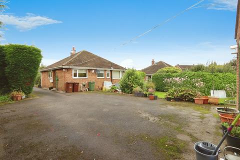 3 bedroom detached bungalow for sale, Grove Avenue, Pontefract WF9