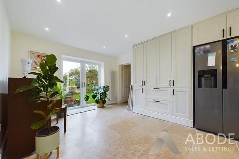 35 The Birches, Cheadle, Stoke-on-trent, ST10 1EH