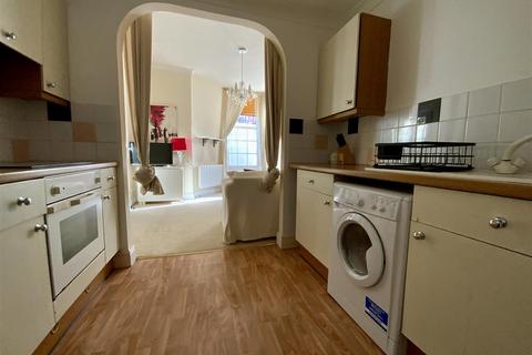 1 bedroom flat to rent, Rochester Gardens, Hove