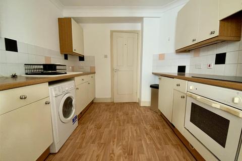 1 bedroom flat to rent, Rochester Gardens, Hove