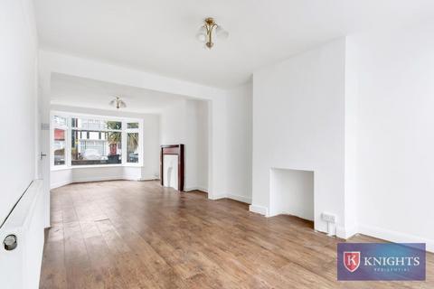 3 bedroom house for sale, Keston Close, London, N18