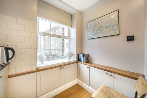 2 bedroom flat to rent, Old Castle Street, London E1