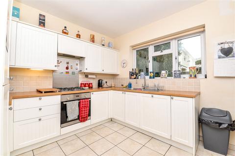 2 bedroom apartment for sale, Barton Court Avenue, Barton on Sea, New Milton, Hampshire, BH25