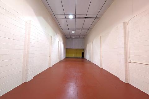 Warehouse to rent, Ffordd Las, Rhyl LL18