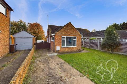 3 bedroom semi-detached bungalow to rent, Cottage Drive, Colchester