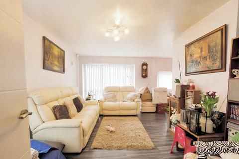 3 bedroom detached bungalow for sale, Stirling Close, Gainsborough DN21