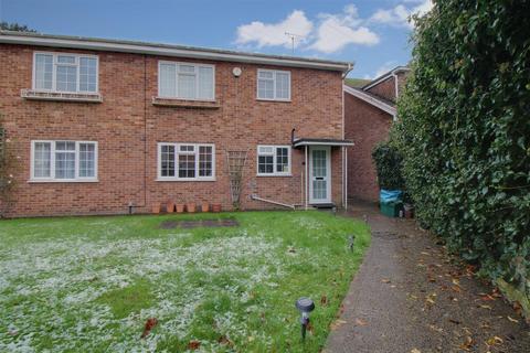 2 bedroom maisonette for sale, The Chestnuts, Somerset Place, Gloucester