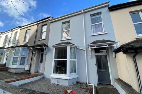 4 bedroom house to rent, Killigrew Street, Falmouth