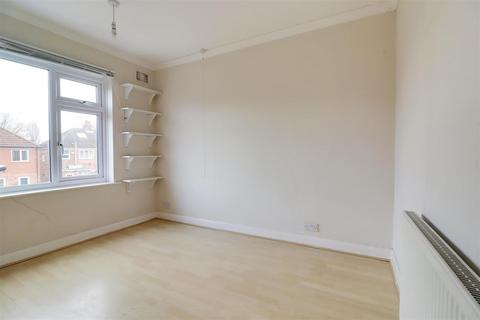 3 Acadia Grove, Hessle, HU13 0AL