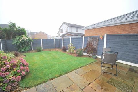 2 bedroom semi-detached house for sale, Wharfedale, Westhoughton, Bolton, Lancashire, BL5 3DP