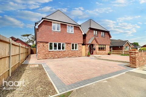 4 bedroom detached house for sale, St Winifreds Road, Biggin Hill