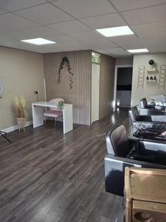 Hairdresser and barber shop to rent, William Street, Ystrad, Pentre, Rhondda Cynon Taff. CF41 7QR