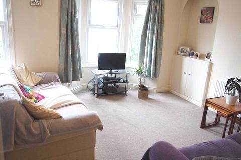 2 bedroom maisonette to rent, Priory Avenue, High Wycombe HP13