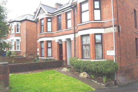 2 bedroom maisonette to rent, Priory Avenue, High Wycombe HP13