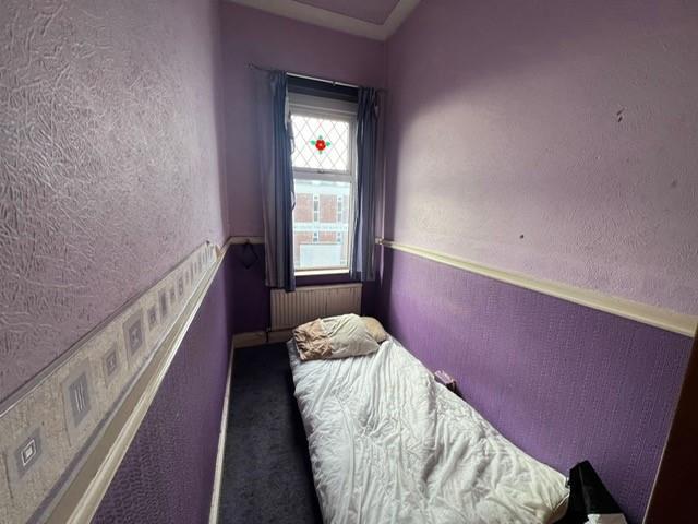 Bedroom 3 Shaw Heath.jpg