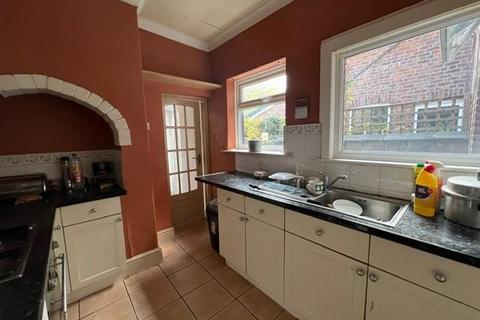 3 bedroom terraced house for sale, Shaw Heath, Stockport SK2