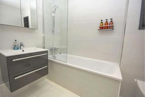 1 bedroom flat to rent, The Hyde, NW9