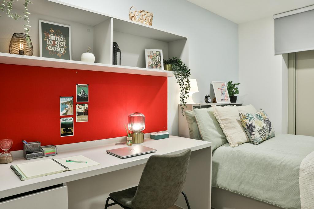 Gold Ensuite (11 of 21).jpg