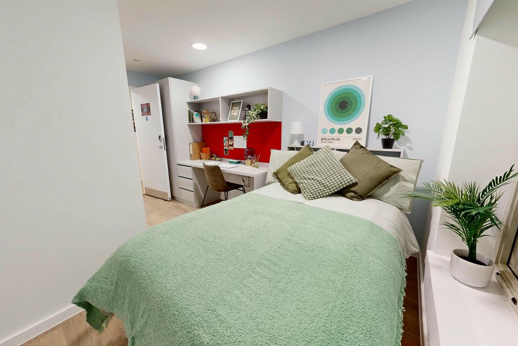 Bristol-Brigg-Point-copy-6361-03272025 165007.jpg