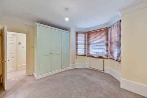 3a Queens Road, Twickenham, TW1 4EZ
