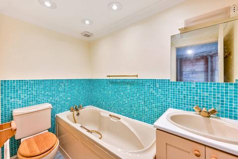 3a Queens Road, Twickenham, TW1 4EZ