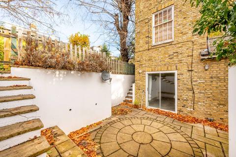 3a Queens Road, Twickenham, TW1 4EZ
